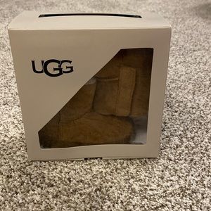 Keep those little feet warm this winter.